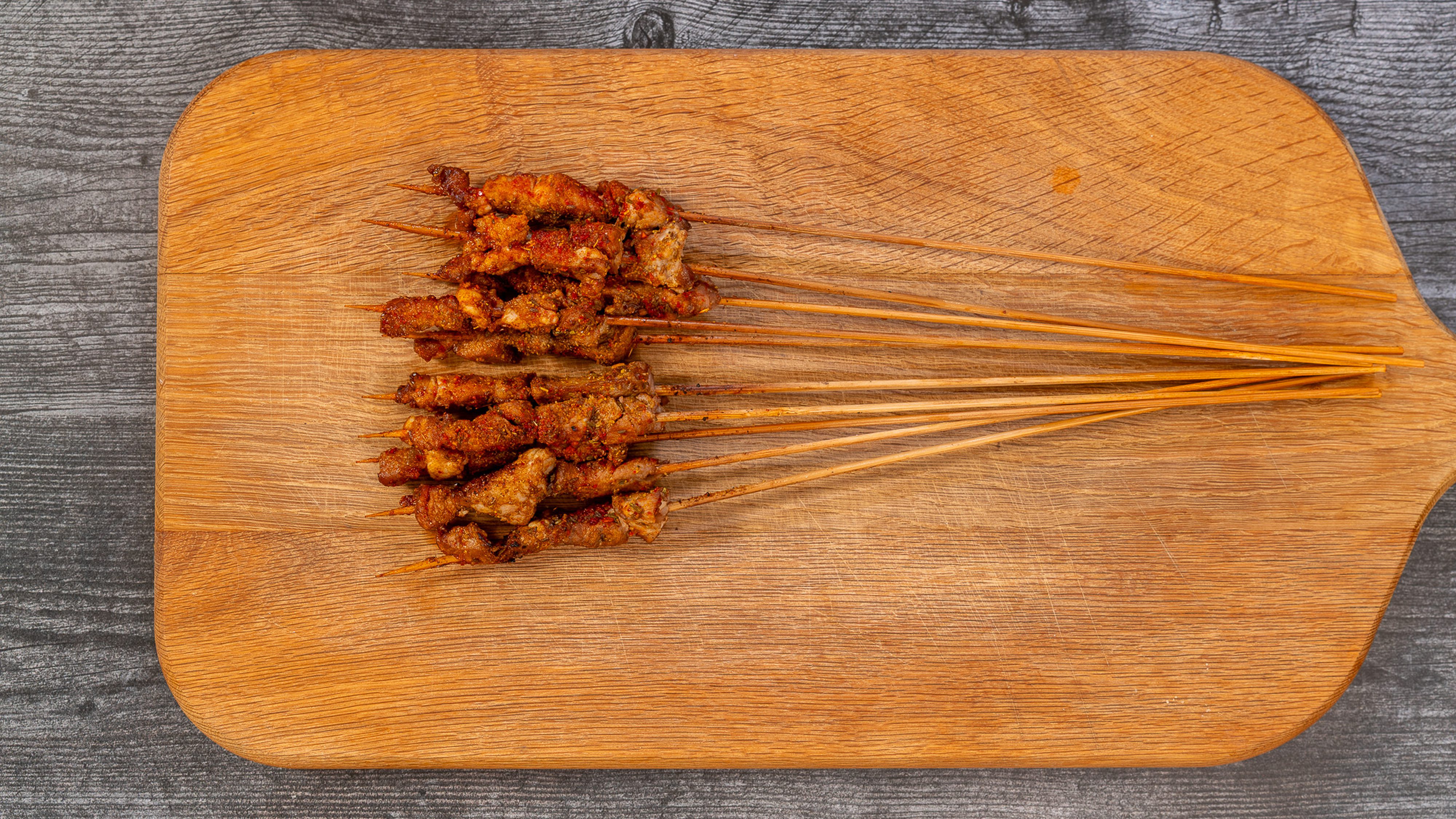 Lamb Skewers （烤羊肉小串）
