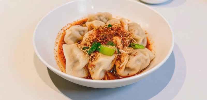 Savory dumplings in oil(油泼饺子)