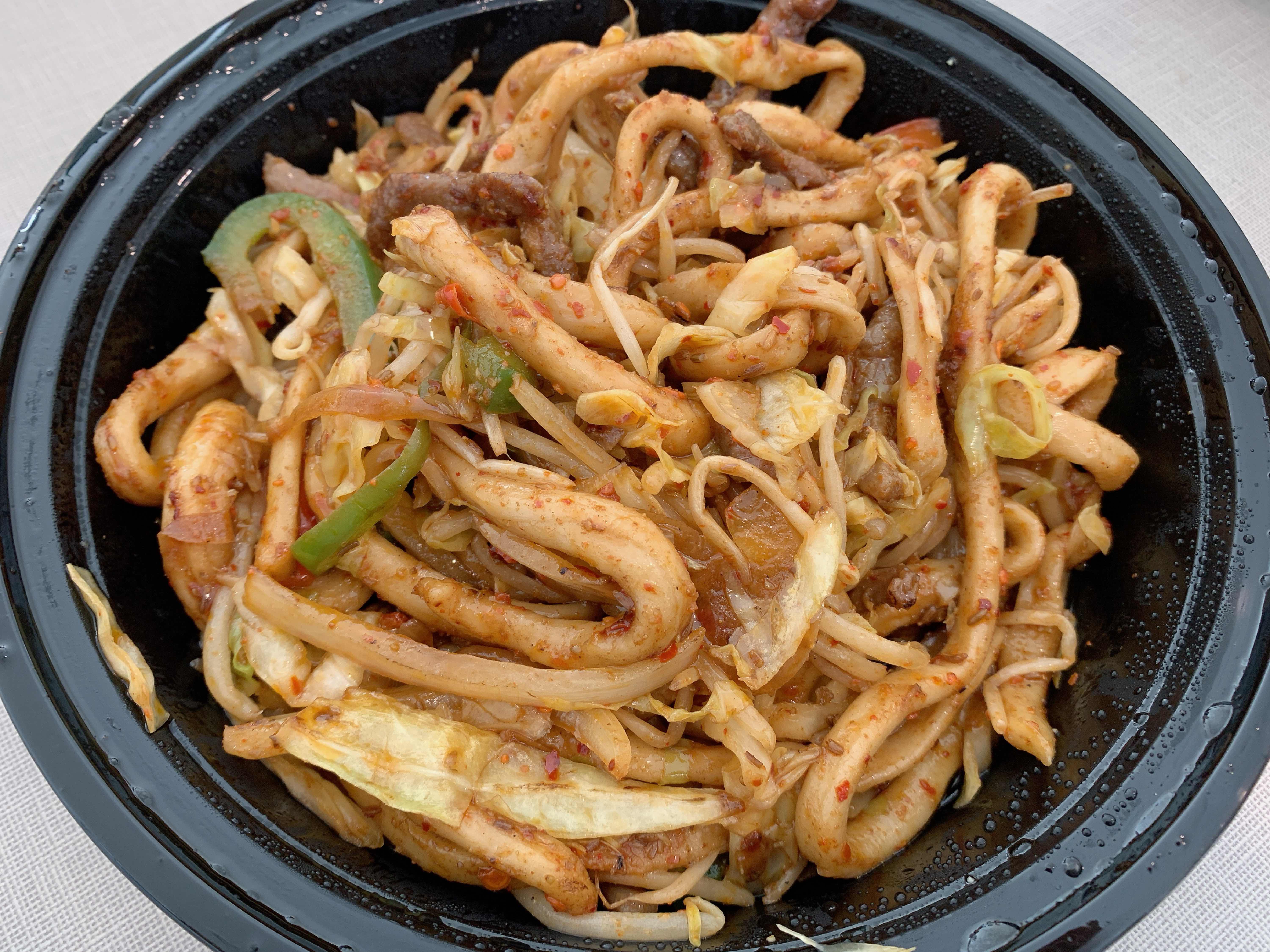 Stir Fried Noodles with Beef/牛肉炒拉条子